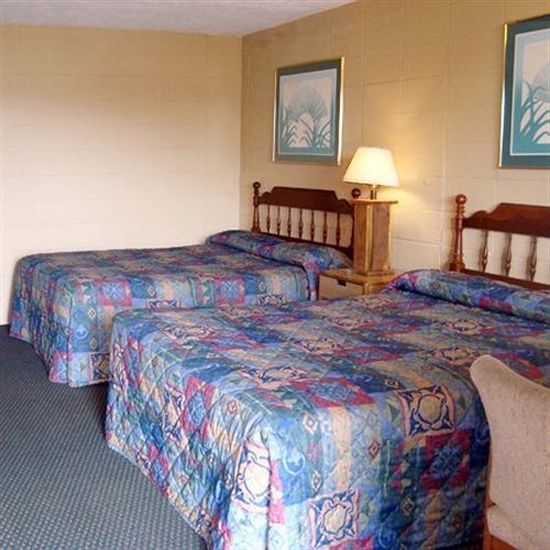 Best Budget Inn Springfield Room photo