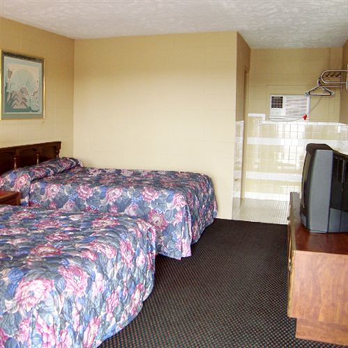 Best Budget Inn Springfield Room photo